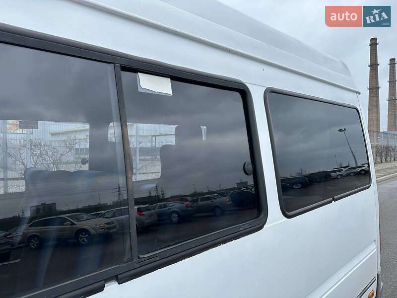Туристичний / Міжміський автобус Mercedes-Benz Sprinter 2000 в Дніпрі