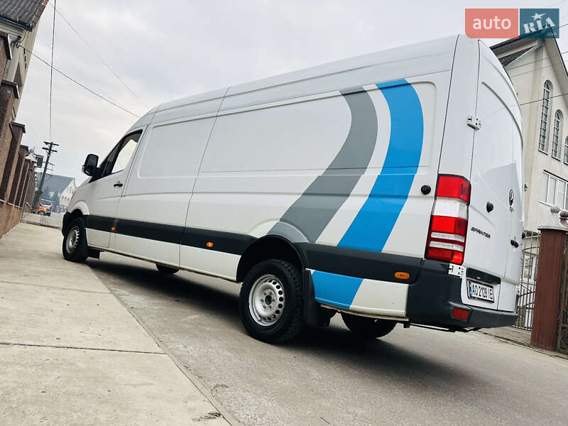 Грузовой фургон Mercedes-Benz Sprinter 2017 в Тячеве