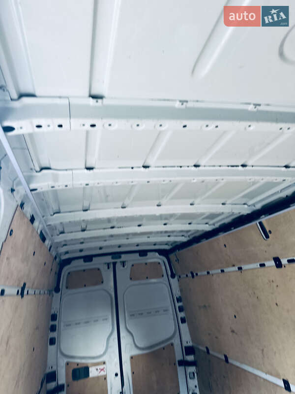 Грузовой фургон Mercedes-Benz Sprinter 2017 в Тячеве
