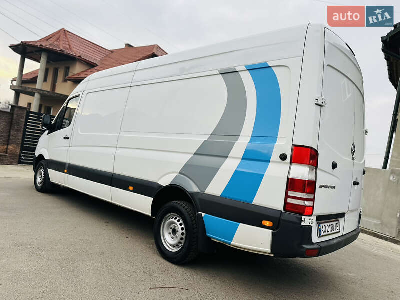 Грузовой фургон Mercedes-Benz Sprinter 2017 в Тячеве