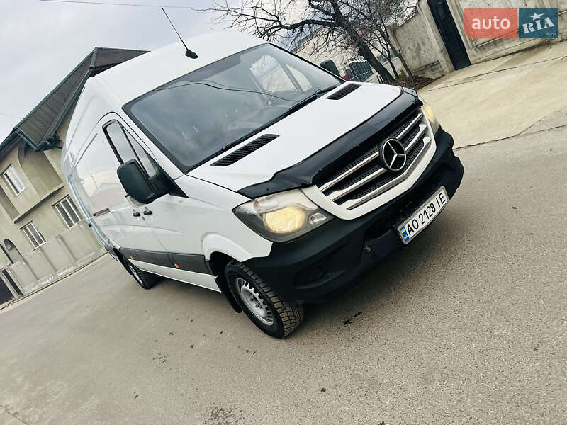 Грузовой фургон Mercedes-Benz Sprinter 2017 в Тячеве