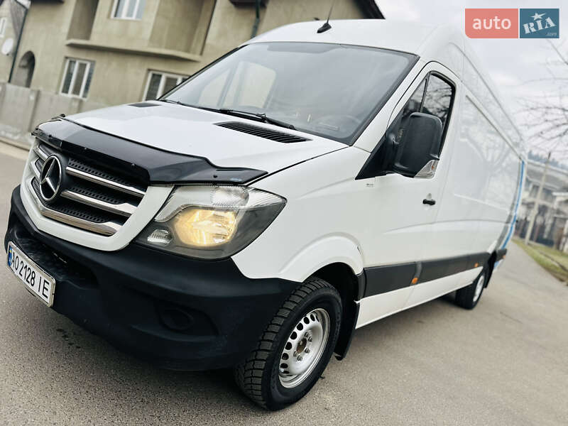 Грузовой фургон Mercedes-Benz Sprinter 2017 в Тячеве
