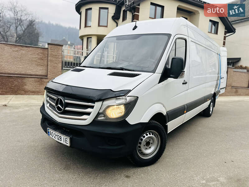 Грузовой фургон Mercedes-Benz Sprinter 2017 в Тячеве
