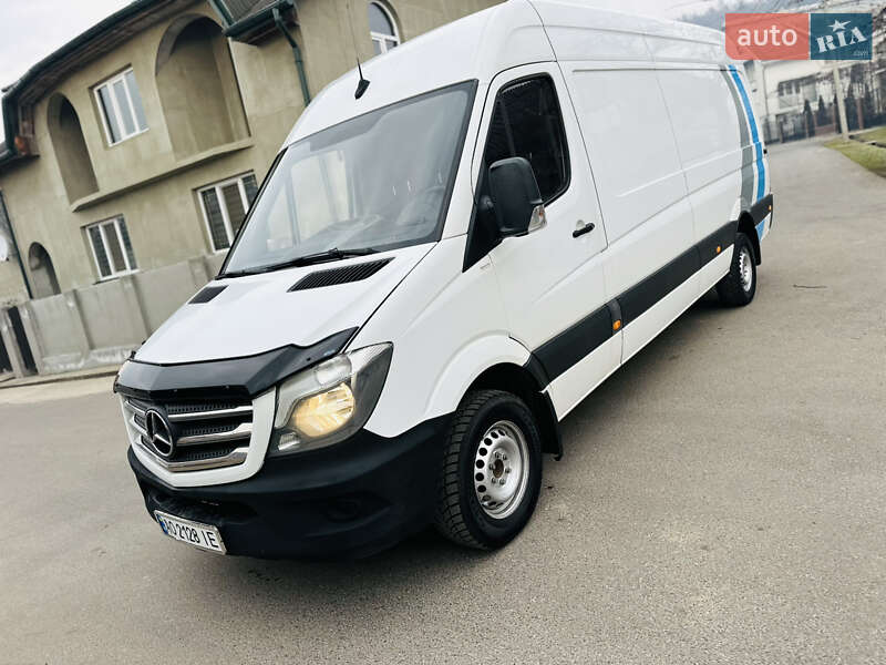 Грузовой фургон Mercedes-Benz Sprinter 2017 в Тячеве