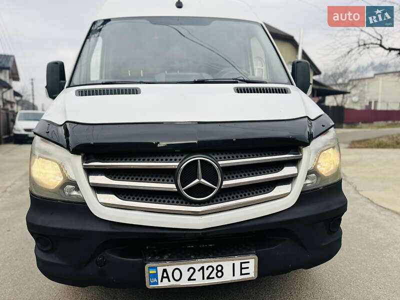 Грузовой фургон Mercedes-Benz Sprinter 2017 в Тячеве