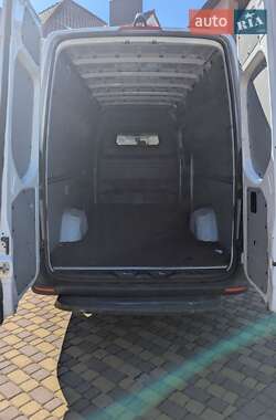 Грузовой фургон Mercedes-Benz Sprinter 2021 в  фото 2 Грузовой фургон Mercedes-Benz Sprinter 2021 в