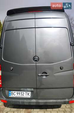 Грузовой фургон Mercedes-Benz Sprinter 2015 в 