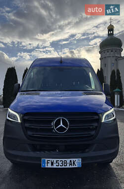 Грузовой фургон Mercedes-Benz Sprinter 2021 в 