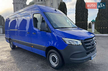 Грузовой фургон Mercedes-Benz Sprinter 2021 в 