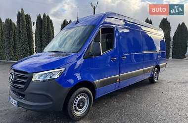 Грузовой фургон Mercedes-Benz Sprinter 2021 в 
