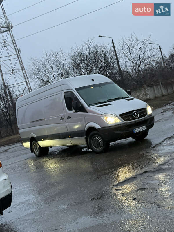 Вантажний фургон Mercedes-Benz Sprinter 2009 в Харкові