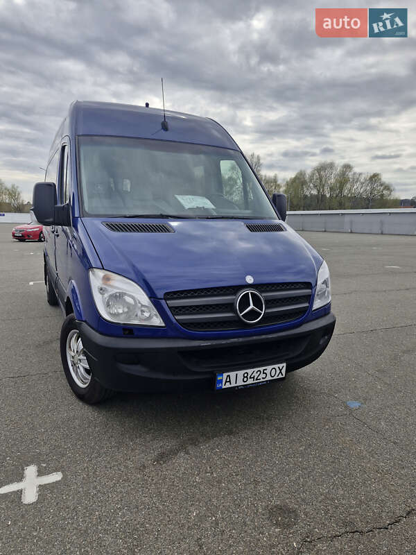 Микроавтобус Mercedes-Benz Sprinter 2013 в Киеве