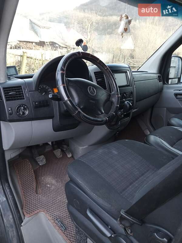 Микроавтобус Mercedes-Benz Sprinter 2009 в Межгорье