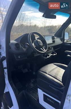 Мікроавтобус Mercedes-Benz Sprinter 2021 в 