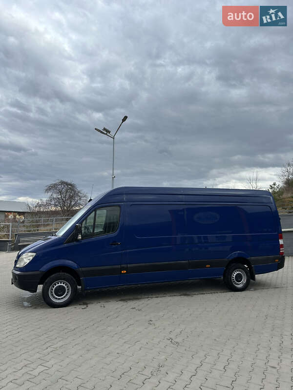 Грузовой фургон Mercedes-Benz Sprinter 2007 в Черновцах