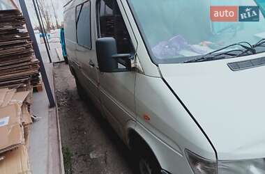 Грузовой фургон Mercedes-Benz Sprinter 1999 в 