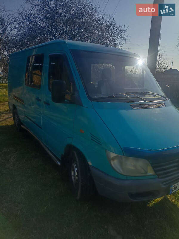 Mercedes-Benz Sprinter 2000