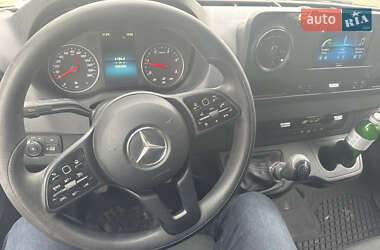 Грузовой фургон Mercedes-Benz Sprinter 2021 в 