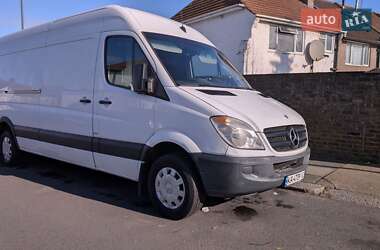 Грузовой фургон Mercedes-Benz Sprinter 2011 в 