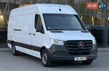Грузовой фургон Mercedes-Benz Sprinter 2021 в 