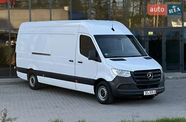 Грузовой фургон Mercedes-Benz Sprinter 2021 в 