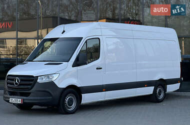 Грузовой фургон Mercedes-Benz Sprinter 2021 в 