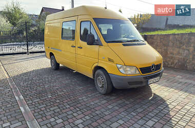Вантажопасажирський фургон Mercedes-Benz Sprinter 2005 в 