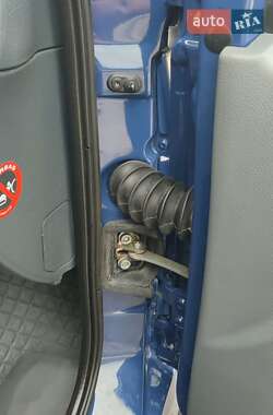 Кран-манипулятор Mercedes-Benz Sprinter 2006 в 