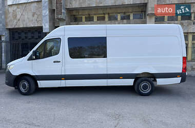 Грузовой фургон Mercedes-Benz Sprinter 2020 в 