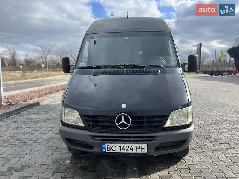 Грузовой фургон Mercedes-Benz Sprinter 2003 в Стрые