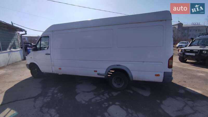 Грузовой фургон Mercedes-Benz Sprinter 1997 в Львове