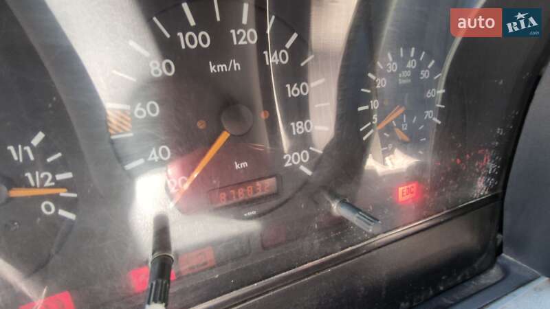 Грузовой фургон Mercedes-Benz Sprinter 1997 в Львове