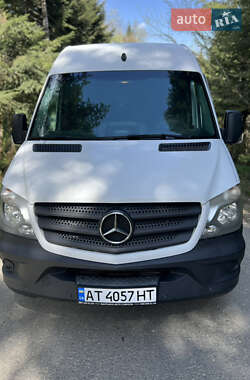 Грузовой фургон Mercedes-Benz Sprinter 2016 в 