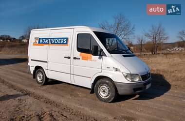 Грузовой фургон Mercedes-Benz Sprinter 2004 в 