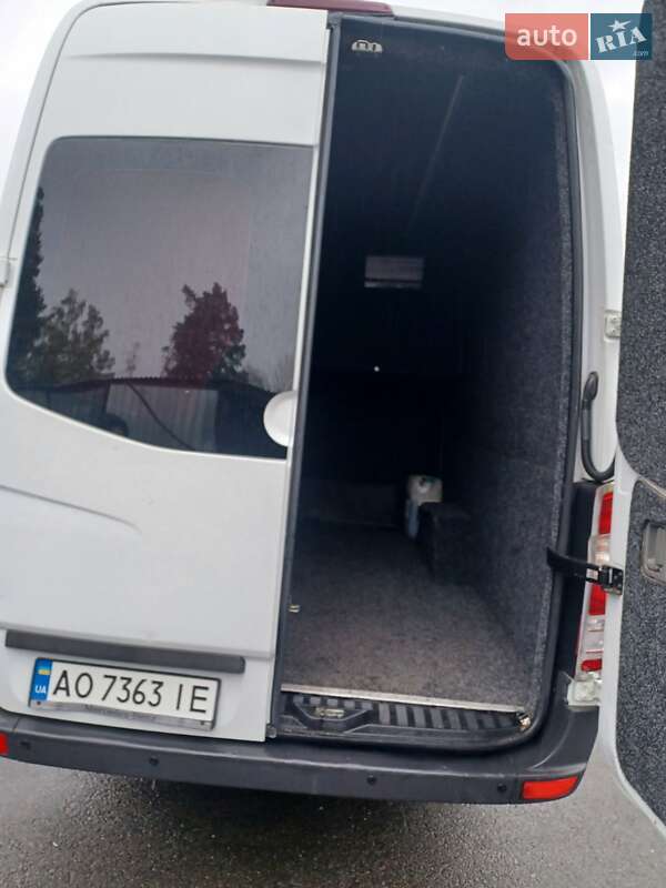 Микроавтобус Mercedes-Benz Sprinter 2012 в Рахове