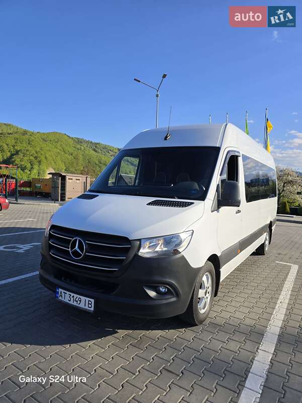Вантажопасажирський фургон Mercedes-Benz Sprinter 2018 в Делятині