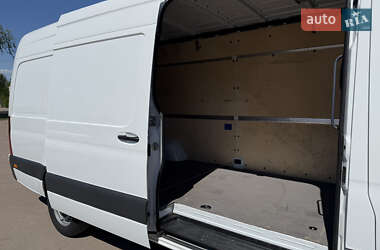 Грузовой фургон Mercedes-Benz Sprinter 2021 в 