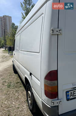 Вантажний фургон Mercedes-Benz Sprinter 2000 в 