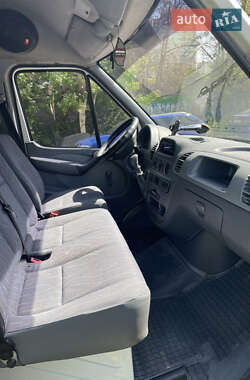 Вантажний фургон Mercedes-Benz Sprinter 2000 в 
