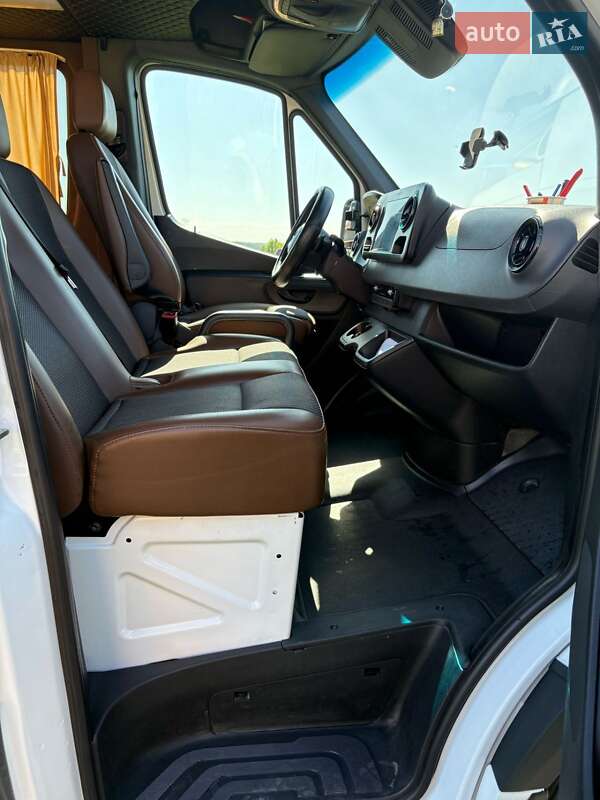 Грузопассажирский фургон Mercedes-Benz Sprinter 2020 в Черновцах