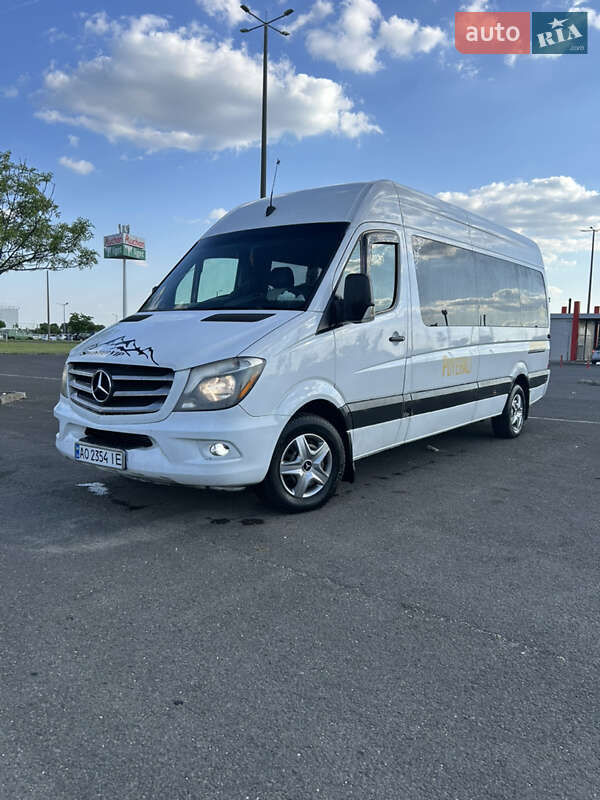 Mercedes-Benz Sprinter 2011