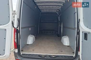 Грузовой фургон Mercedes-Benz Sprinter 2020 в 