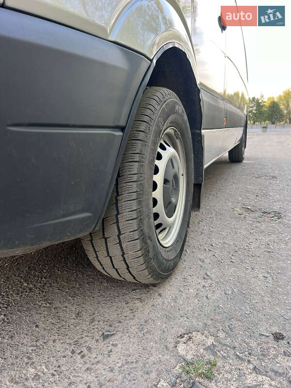 Вантажний фургон Mercedes-Benz Sprinter 2007 в 