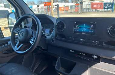 Грузовой фургон Mercedes-Benz Sprinter 2022 в 