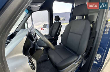 Вантажопасажирський фургон Mercedes-Benz Sprinter 2020 в 
