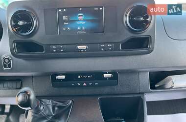 Грузовой фургон Mercedes-Benz Sprinter 2021 в 