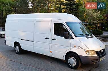 Грузовой фургон Mercedes-Benz Sprinter 2000 в Дрогобыче