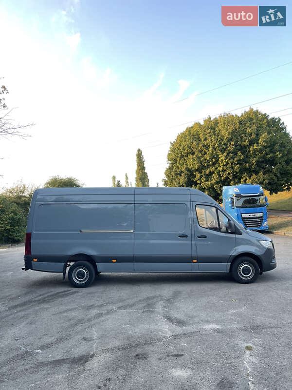 Вантажний фургон Mercedes-Benz Sprinter 2021 в Рівному
