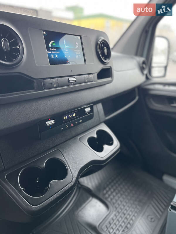Вантажний фургон Mercedes-Benz Sprinter 2021 в Рівному