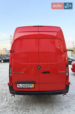 Вантажний фургон Mercedes-Benz Sprinter 2021 в 